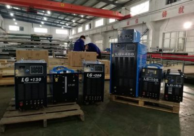 Tabella del plasma di CNC della macchina di taglio al plasma del rifornimento della fabbrica professionale del serbatoio di acqua