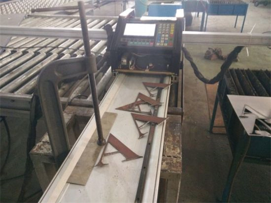 Cina produttore CNC taglio al plasma e taglio a fiamma uso macchina per tagliare in acciaio inox / ferro / metallo